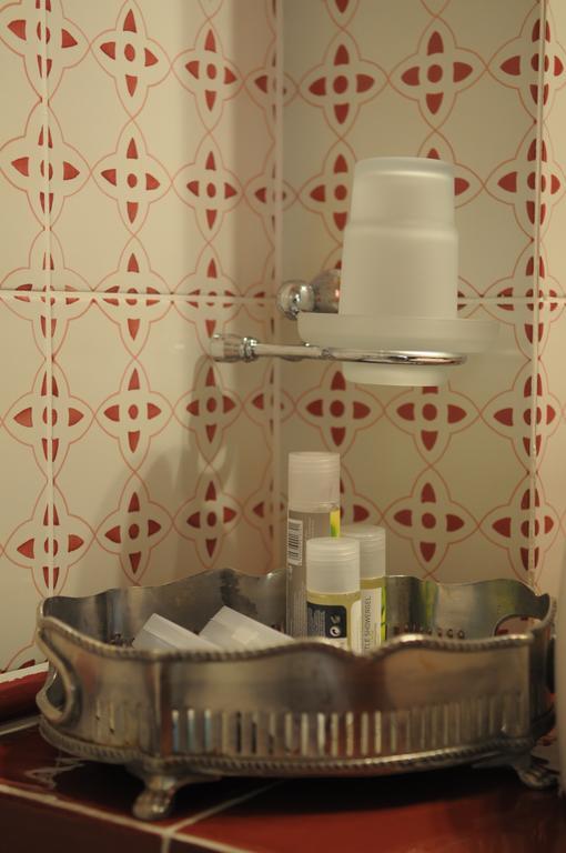 Roes Suites Káto Loutrákion エクステリア 写真